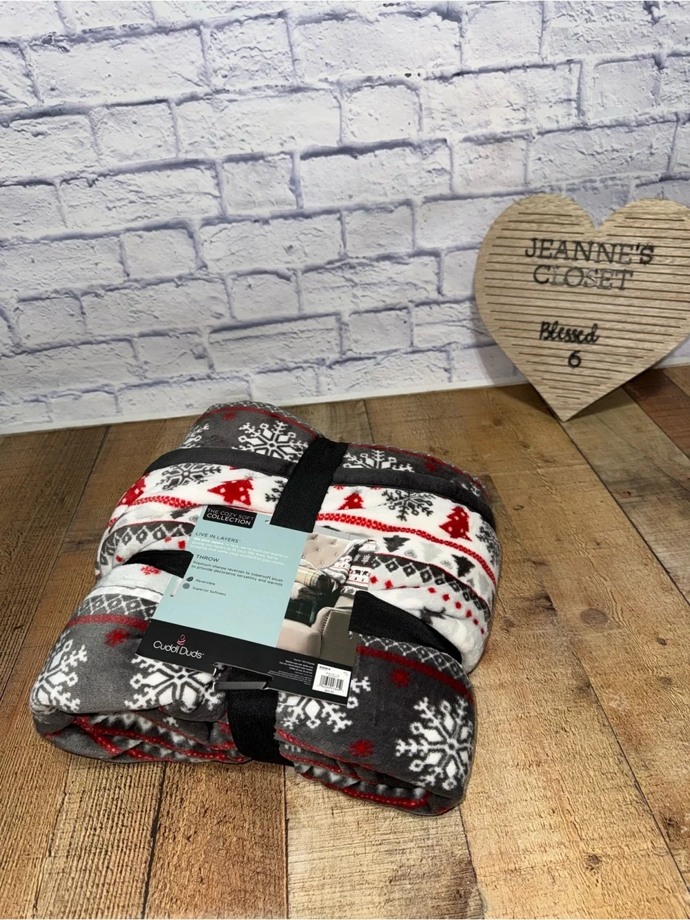 Cuddl Duds Black Red White Plaid Cozy Soft Throw Blanket Reversible 50”x60” NEW